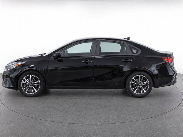 Used 2023 Kia Forte LXS FWD image 2
