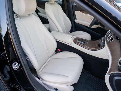 Used 2023 Mercedes-Benz E 350 4MATIC Sedan w/ Premium Package image 27