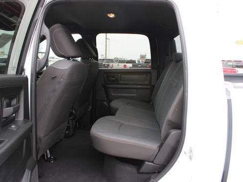 Used 2024 RAM 3500 Tradesman w/ Chrome Appearance Group AWD/4WD image 15