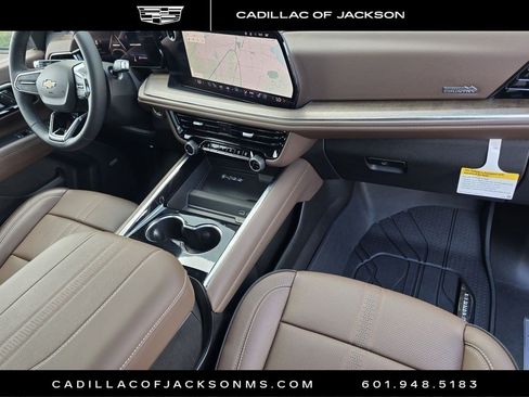 Used 2025 Chevrolet Tahoe High Country RWD image 37