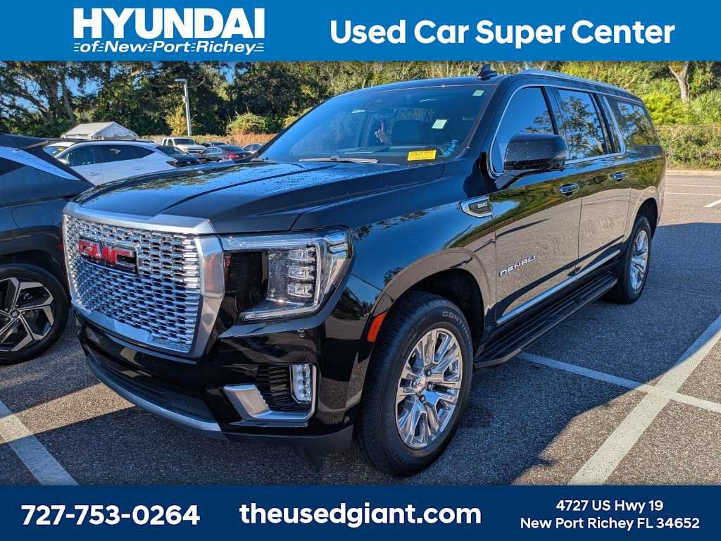 Used 2024 GMC Yukon XL Denali w/ Advanced Technology Package AWD/4WD image 1