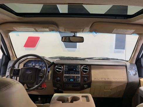 Used 2011 Ford F450 Lariat w/ Lariat Interior Pkg AWD/4WD image 16