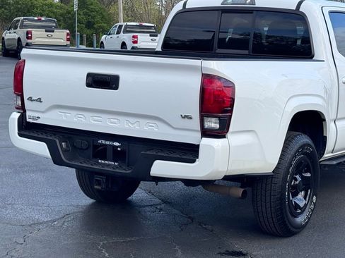 Used 2023 Toyota Tacoma SR AWD/4WD image 37