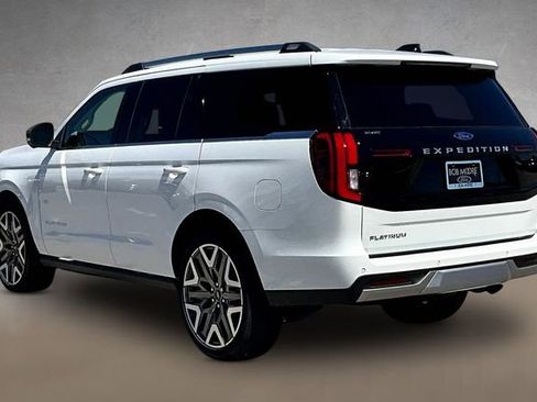New 2026 Ford Expedition Platinum w/ Platinum Ultimate Package AWD/4WD image 3