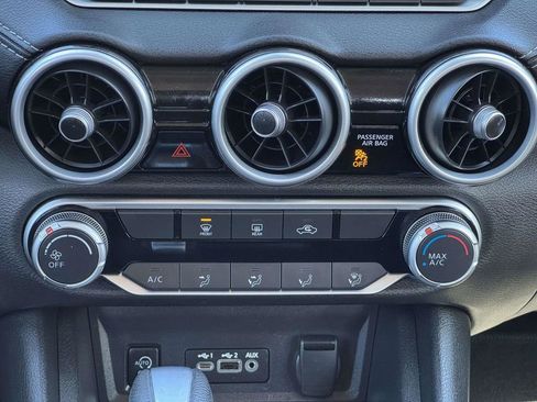 Used 2024 Nissan Sentra SV image 6