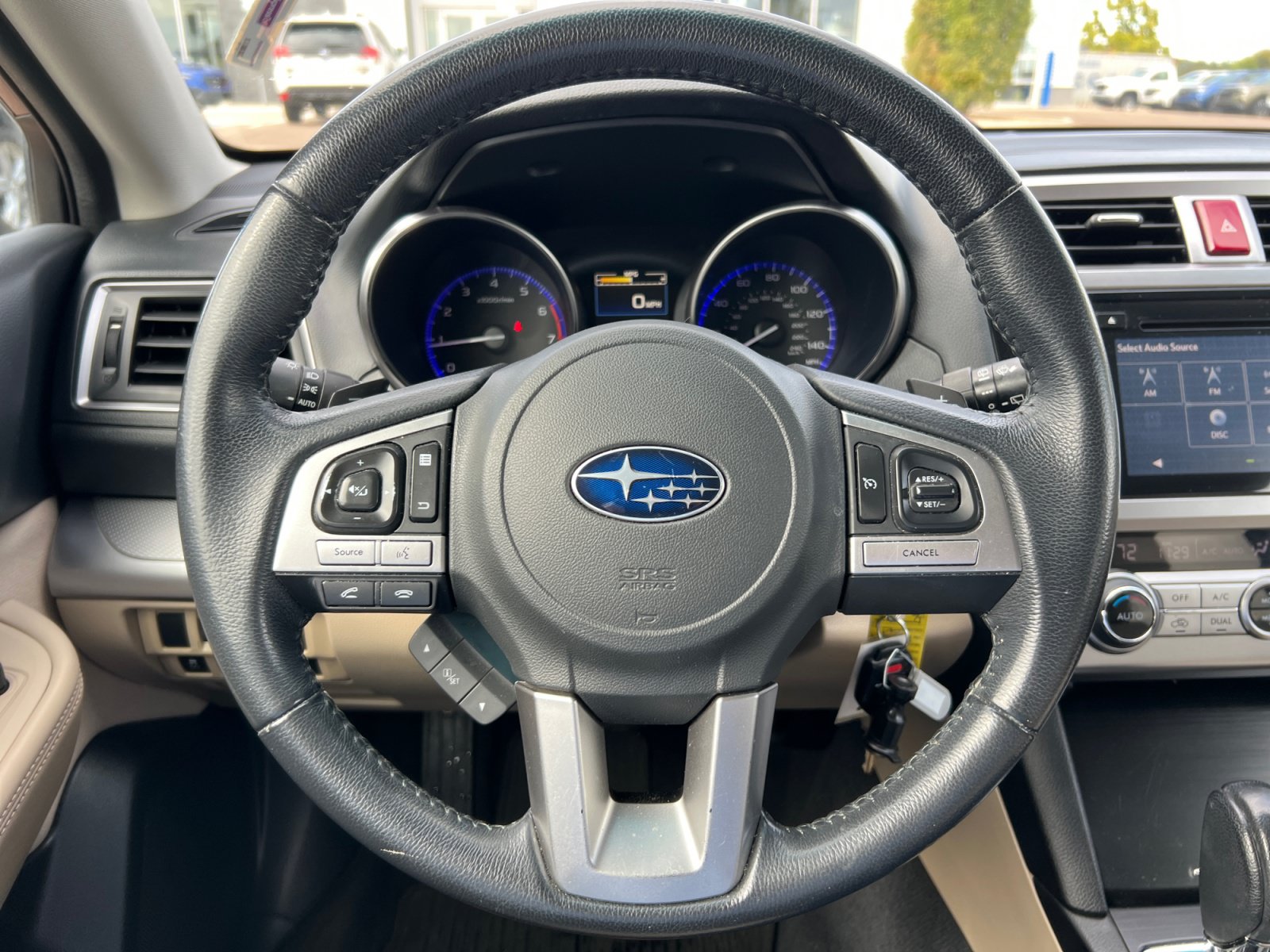 Used 2017 Subaru Outback 2.5i Premium w/ Popular Package #1 AWD/4WD image 9