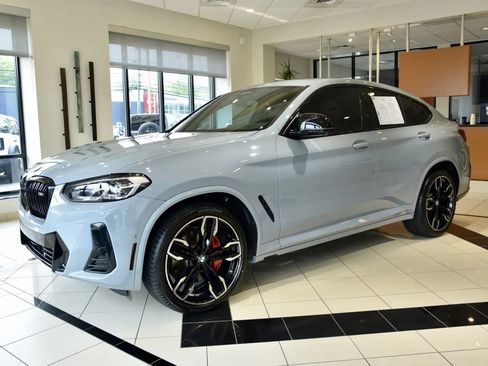 Used 2022 BMW X4 M40i AWD/4WD image 3