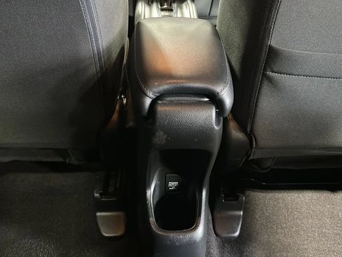 Used 2018 Honda HR-V EX image 19