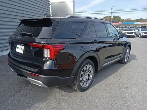New 2026 Ford Explorer Platinum image 3