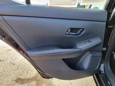 Used 2024 Nissan Sentra SV FWD image 22