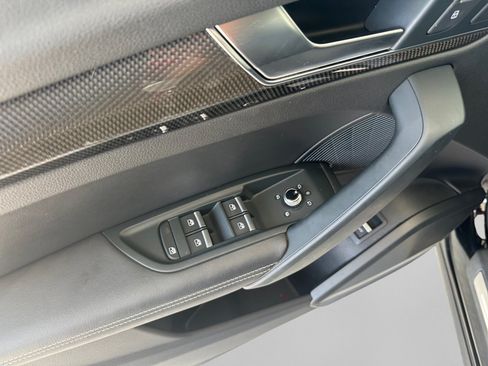 Used 2018 Audi SQ5 Prestige AWD/4WD image 11