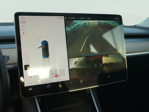 Used 2018 Tesla Model 3 RWD image 27