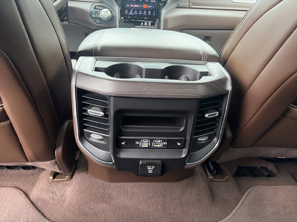Used 2025 RAM 1500 Laramie AWD/4WD image 39