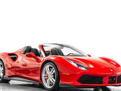Used 2017 Ferrari 488 Spider RWD image 34