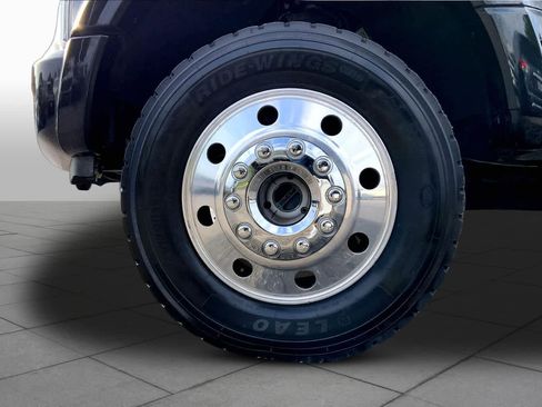 Certified 2020 Ford F450 Platinum w/ FX4 Off-Road Package AWD/4WD image 11