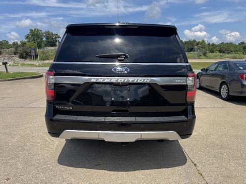 Used 2018 Ford Expedition Max Platinum AWD/4WD image 7