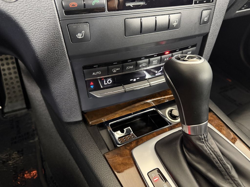 Used 2013 Mercedes-Benz E 350 Coupe image 36