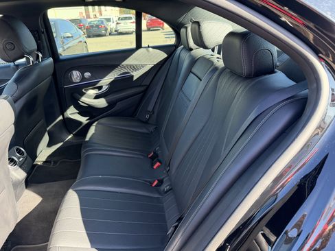 Used 2020 Mercedes-Benz E 350 Sedan image 10