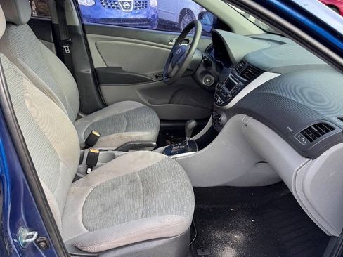 Used 2015 Hyundai Accent GLS FWD image 11
