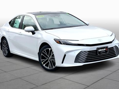 New 2026 Toyota Camry XLE image 2