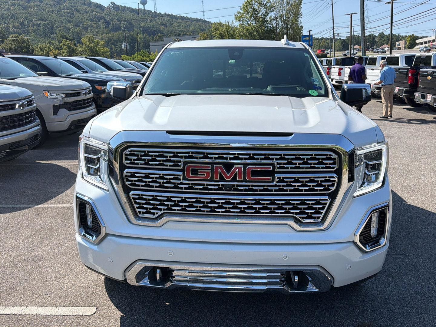 Used 2021 GMC Sierra 1500 Denali w/ Denali Ultimate Package AWD/4WD image 5