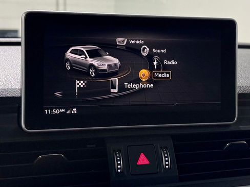 Used 2020 Audi SQ5 Premium Plus w/ Premium Plus Package image 18