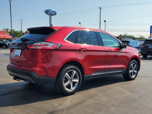 Used 2024 Ford Edge SEL w/ Convenience Package AWD/4WD image 4