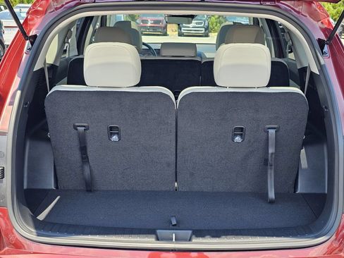 Used 2025 Kia Sorento S w/ Panoramic Sunroof Package FWD image 11