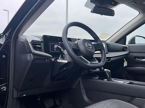 New 2026 Nissan Kicks SV w/ Cold Weather Package image 10