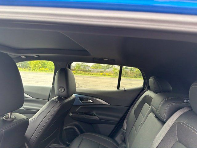 Used 2024 Chevrolet Equinox EV LT FWD image 34