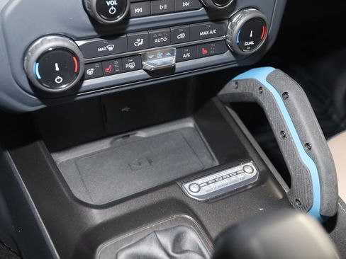 Used 2022 Ford Bronco Wildtrak image 31