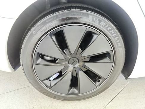 Used 2025 Tesla Model 3 Long Range RWD image 74