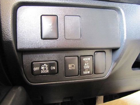 Used 2020 Toyota Tacoma TRD Off-Road RWD image 47