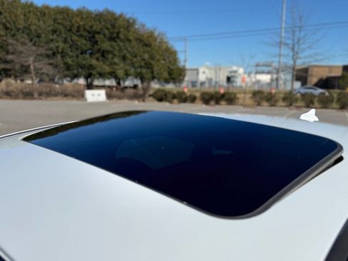 Used 2018 Hyundai Sonata Limited image 9