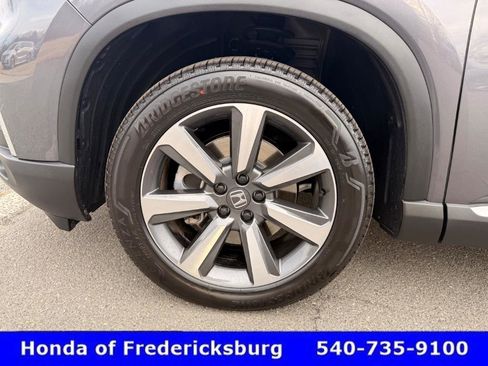 Certified 2025 Honda Pilot Elite image 12