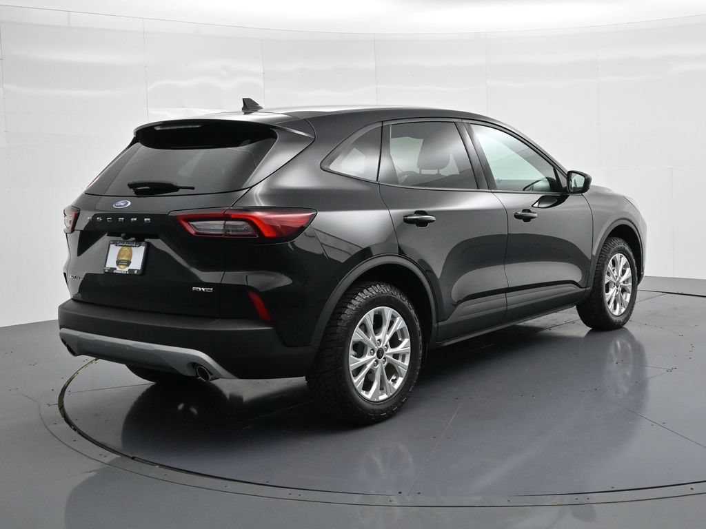 Used 2025 Ford Escape Active w/ Cold Weather Package AWD/4WD image 6