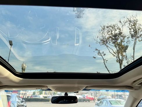 Used 2017 Ford Edge Titanium w/ Equipment Group 301A image 21