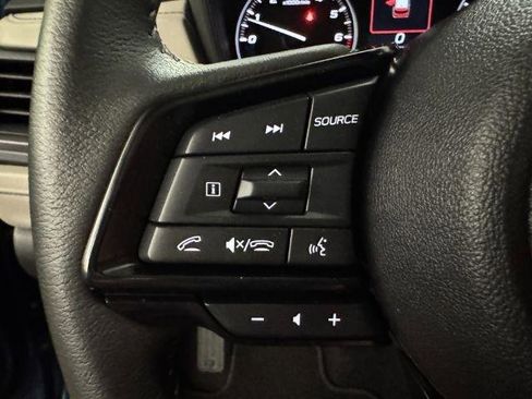 Used 2025 Subaru Forester Premium AWD/4WD image 6