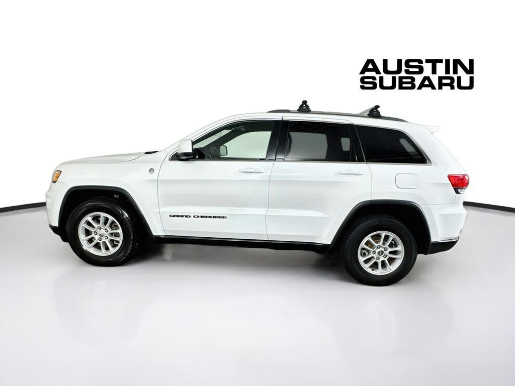 Used 2018 Jeep Grand Cherokee Laredo AWD/4WD image 4