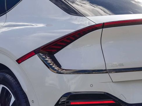 Used 2022 Kia EV6 GT-Line w/ GT-Line Suede Seat Package image 7