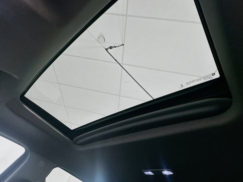 Used 2020 Chevrolet Silverado 1500 LTZ w/ LTZ Premium Package image 25