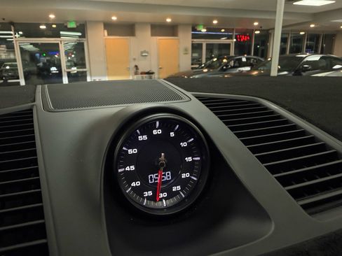 Used 2020 Porsche Cayenne S image 14