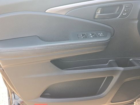 Used 2023 Honda Passport EX-L image 24