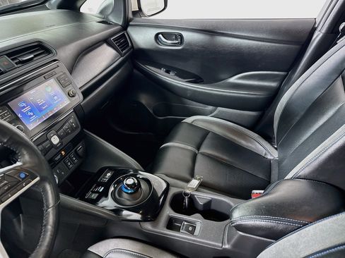 Used 2018 Nissan Leaf SL w/ SL Technology Package FWD image 23