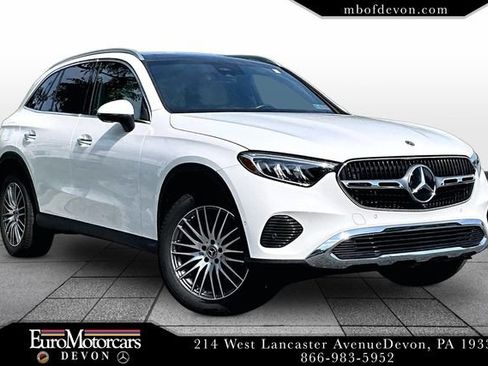 Used 2023 Mercedes-Benz GLC 300 4MATIC image 1