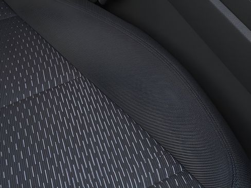 New 2026 Chevrolet Equinox LT w/ Safety and Technology Package FWD image 21