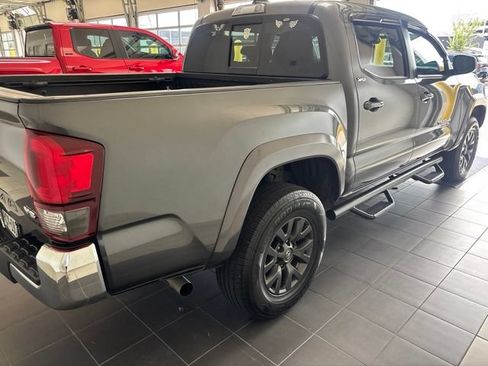 Certified 2021 Toyota Tacoma SR5 RWD image 9