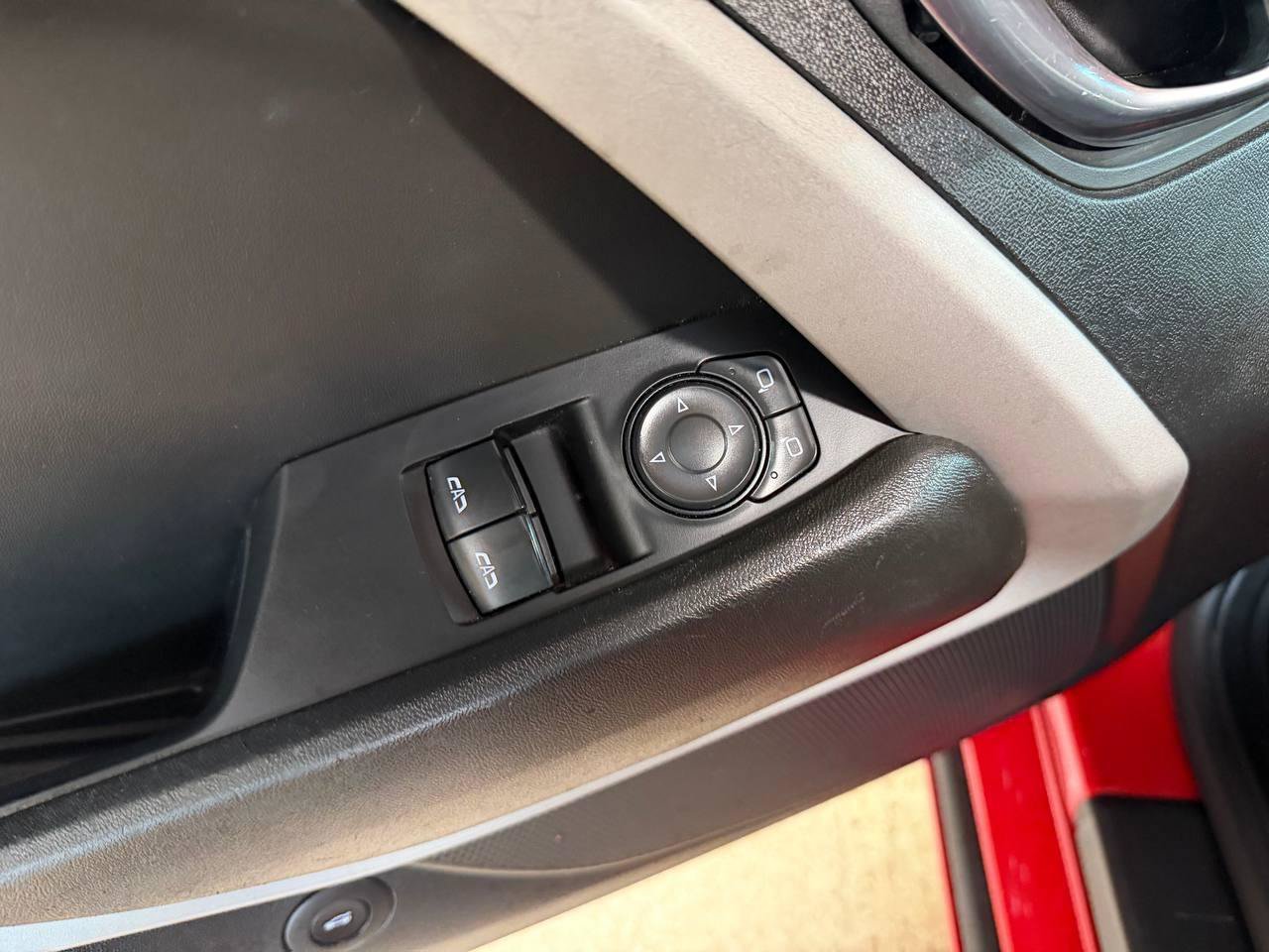 Used 2020 Chevrolet Camaro LS RWD image 20