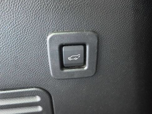 Used 2016 Lincoln Navigator Select AWD/4WD image 31