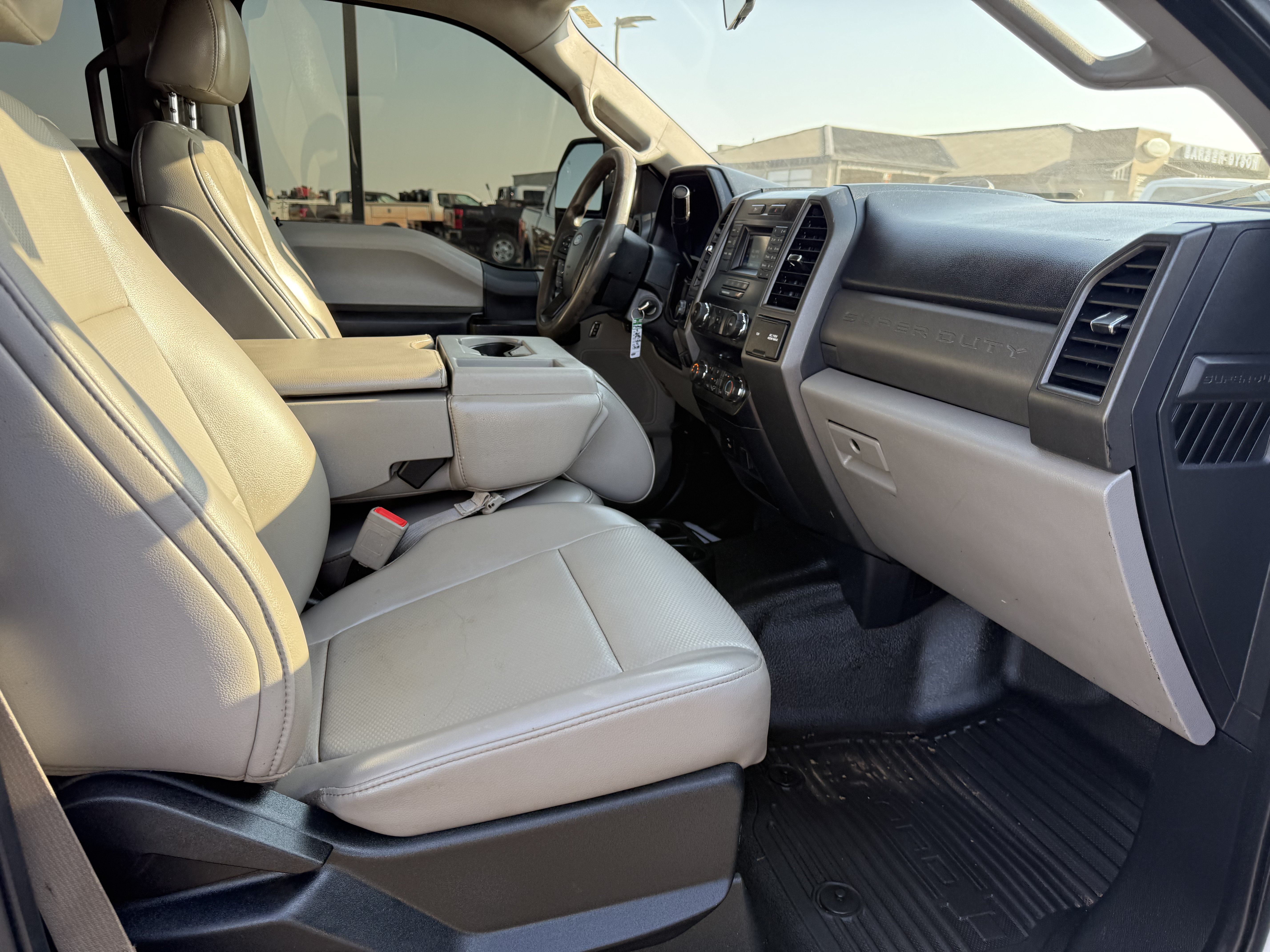Used 2019 Ford F350 XL w/ Power Equipment Group AWD/4WD image 3